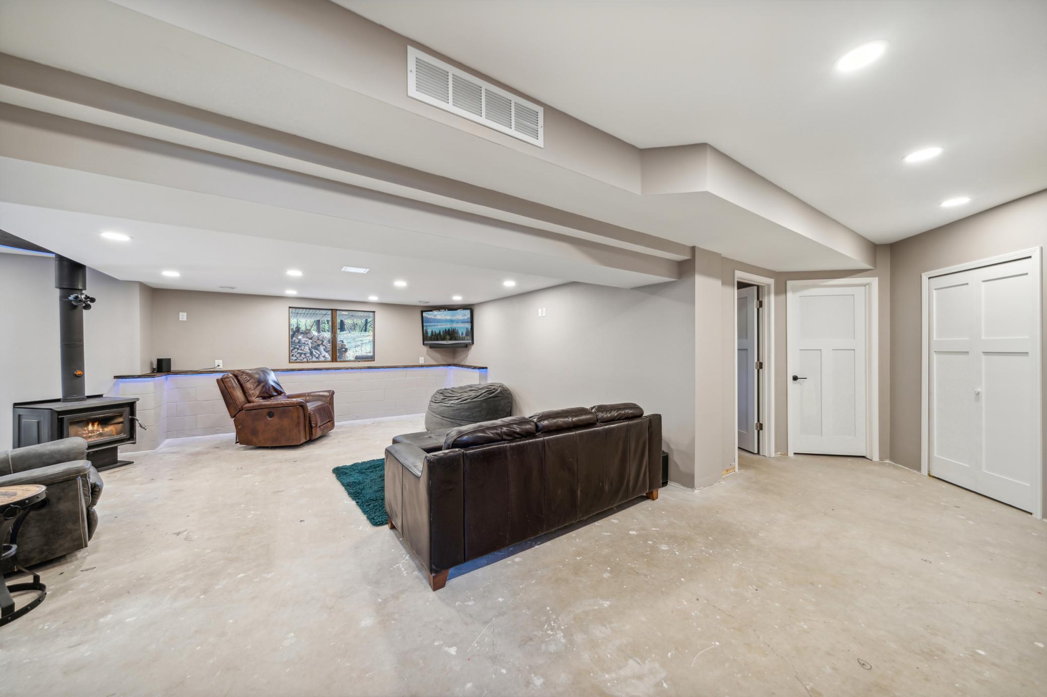 263 Cove Road Hudson, WI 54016 - Photo 26 of 33 Gallery Image 26