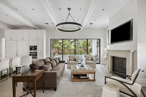 $5,595,000 | 2240 Del Monte Drive, Houston, TX 77019