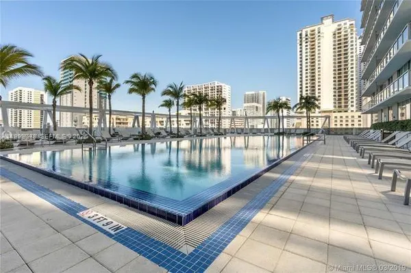 $3,700 | 79 Southwest 12th Street, Unit 3507S, Miami, FL 33130