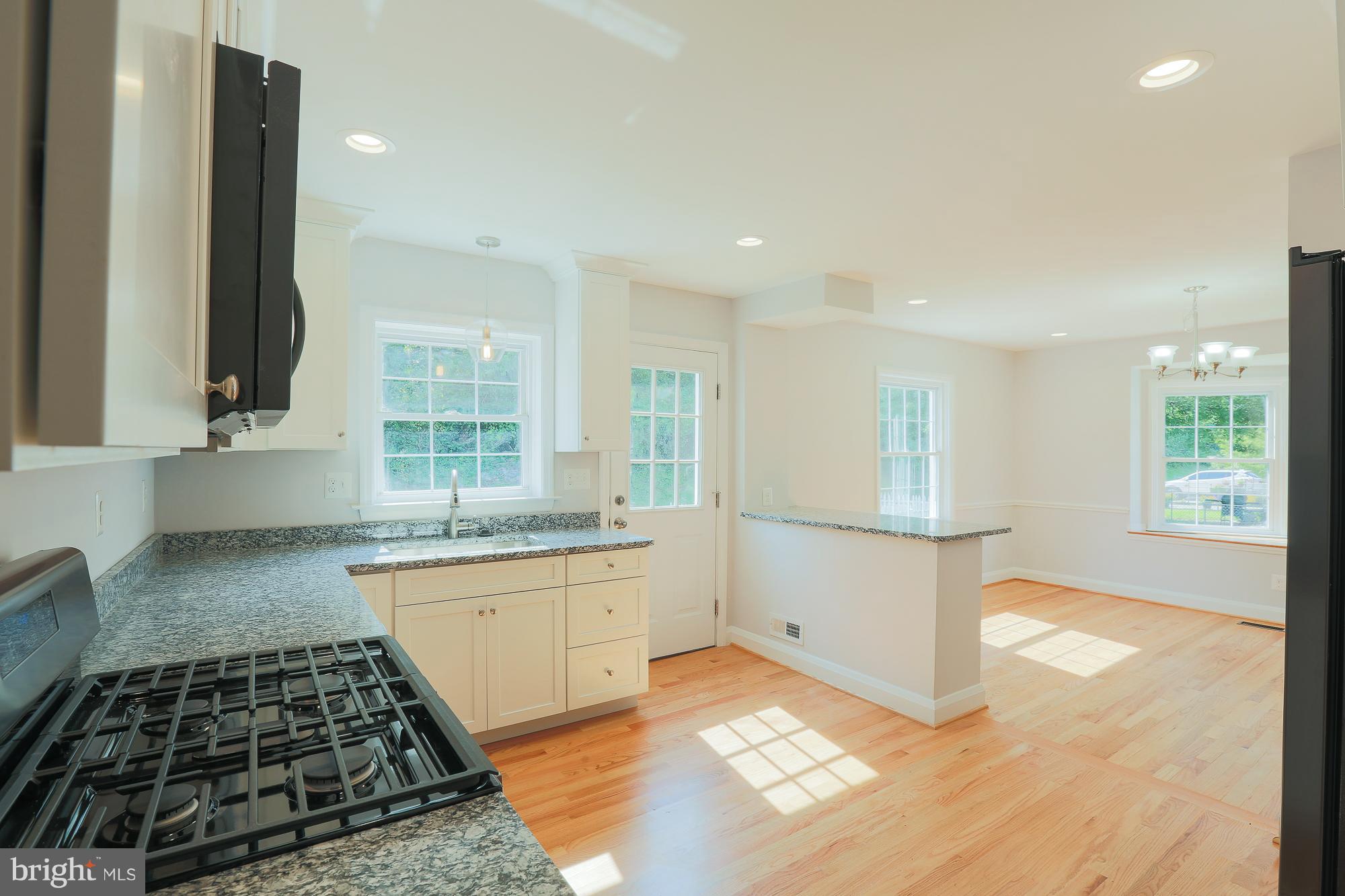 1866 Edgewood Road Towson, MD 21286 - Photo 6 of 30 Kitchen