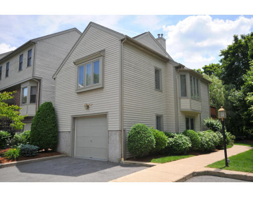 60 Maple Street, Unit 60Q Canton, MA 02021 - Photo 1 of 1 Gallery Image 1