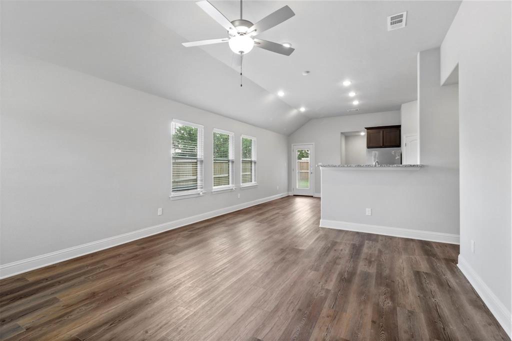 1601 Aleia Cove Sherman, TX 75092 - Photo 4 of 16