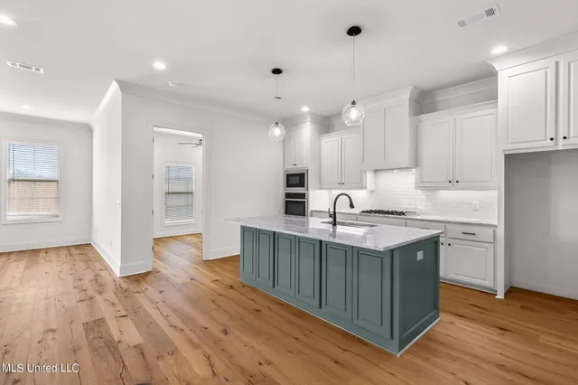 $392,000 | 340 Freedom Ring Drive, Brandon, MS 39047