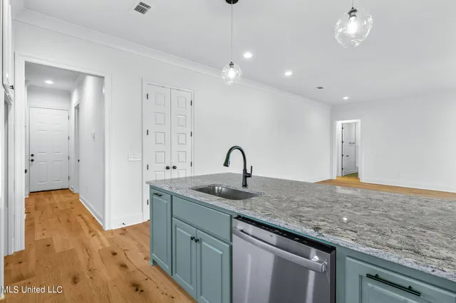 $392,000 | 340 Freedom Ring Drive, Brandon, MS 39047