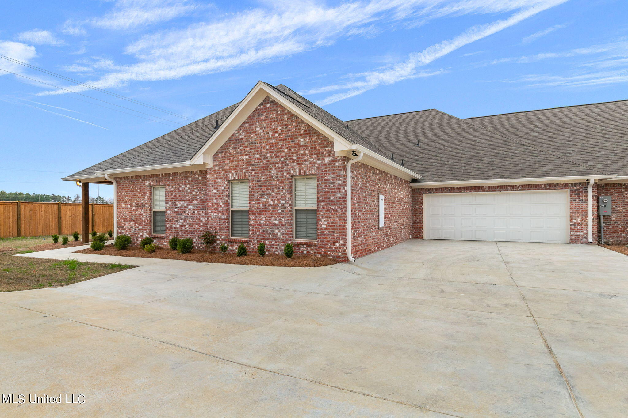 340 Freedom Ring Drive Brandon, MS 39047 - Photo 3 of 51 3-web-or-mls-340 Freedom Ring-3