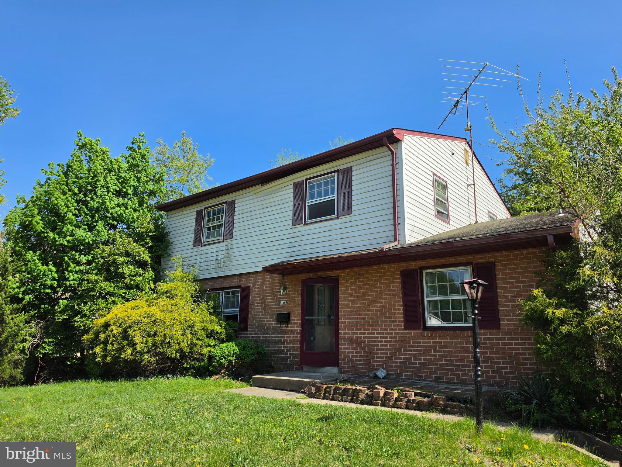 109 Cherry Valley Road Reisterstown, MD 21136 - Photo 2 of 23 a view of a house with a yard