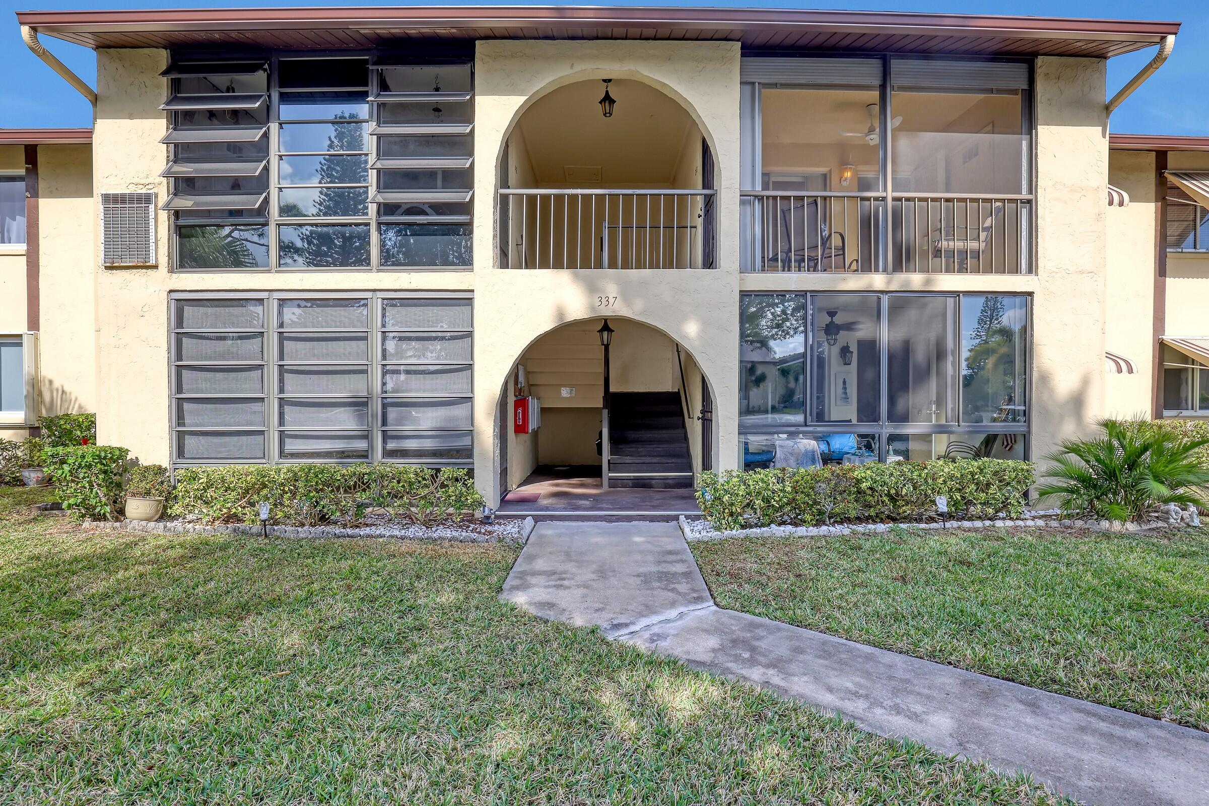 337 Pine Ridge Circle, Unit D2 Greenacres, FL 33463 - Photo 5 of 63 Image00005