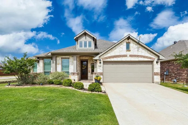$485,000 | 1201 Misty Ridge Drive, Justin, TX 76247