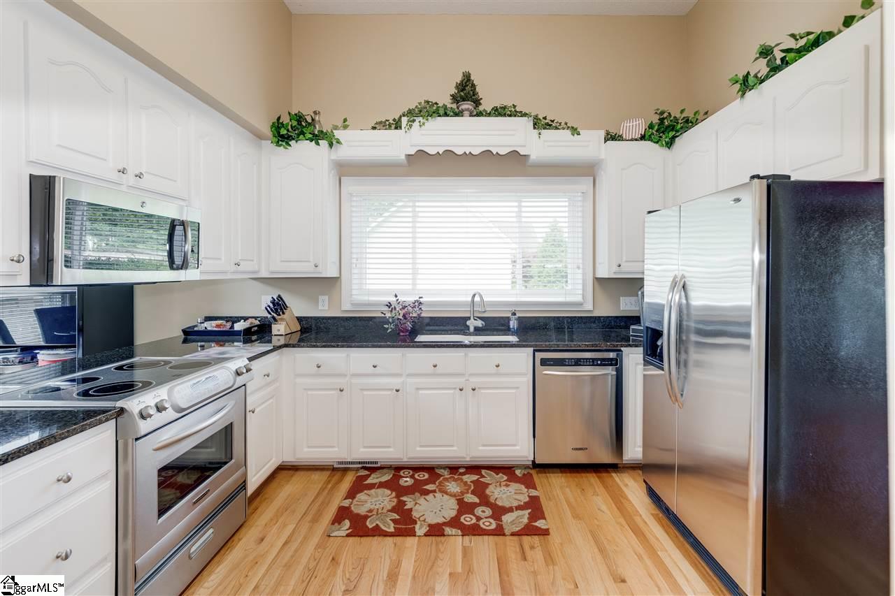 910 McAlister Road Easley, SC 29642 - Photo 5 of 35 Gallery Image 5