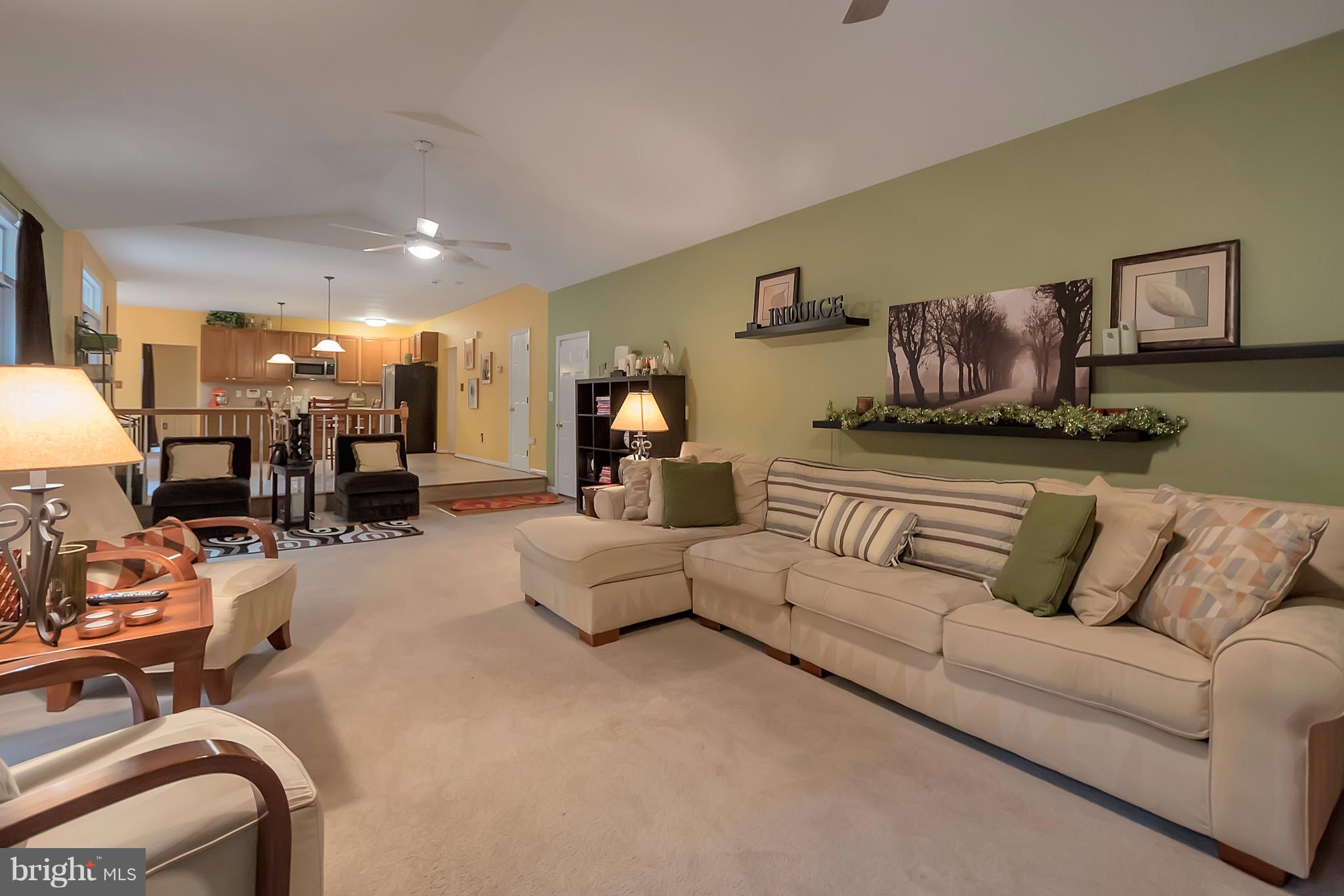 6646 Fox Den Road Manassas, VA 20112 - Photo 13 of 30 Family Room