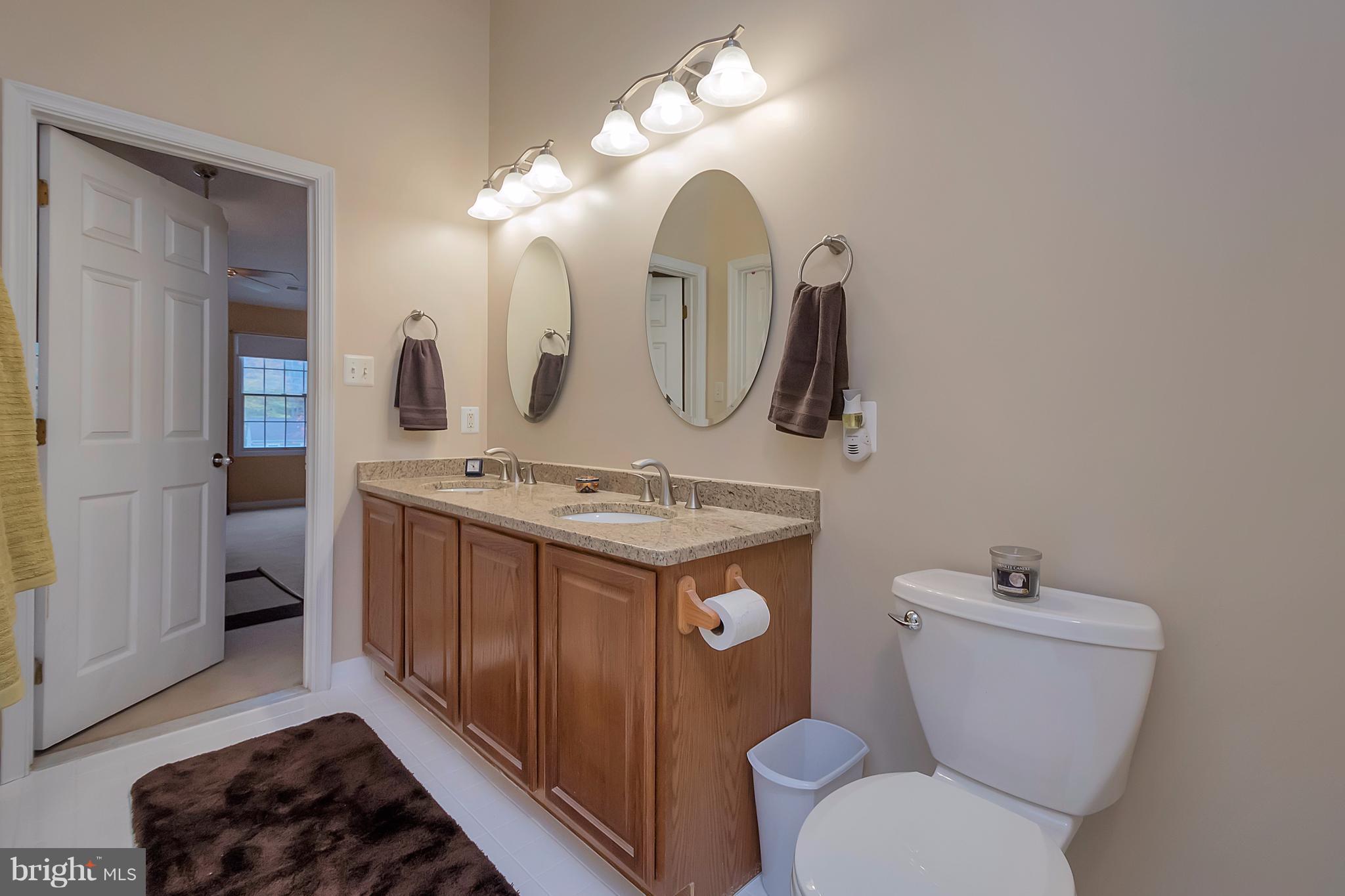6646 Fox Den Road Manassas, VA 20112 - Photo 18 of 30 Bath (Master)