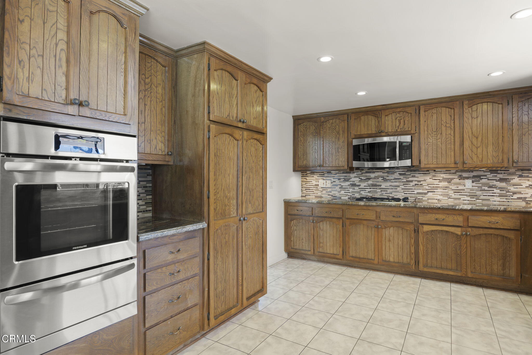 2220 Devonshire Drive Oxnard, CA 93030 - Photo 14 of 35 Kitchen