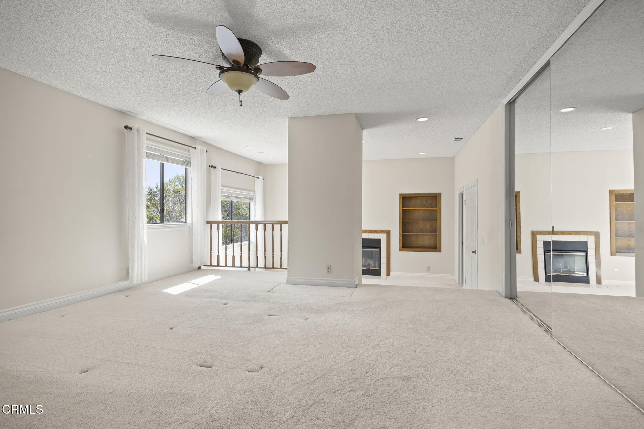 2220 Devonshire Drive Oxnard, CA 93030 - Photo 19 of 35 Master bedroom