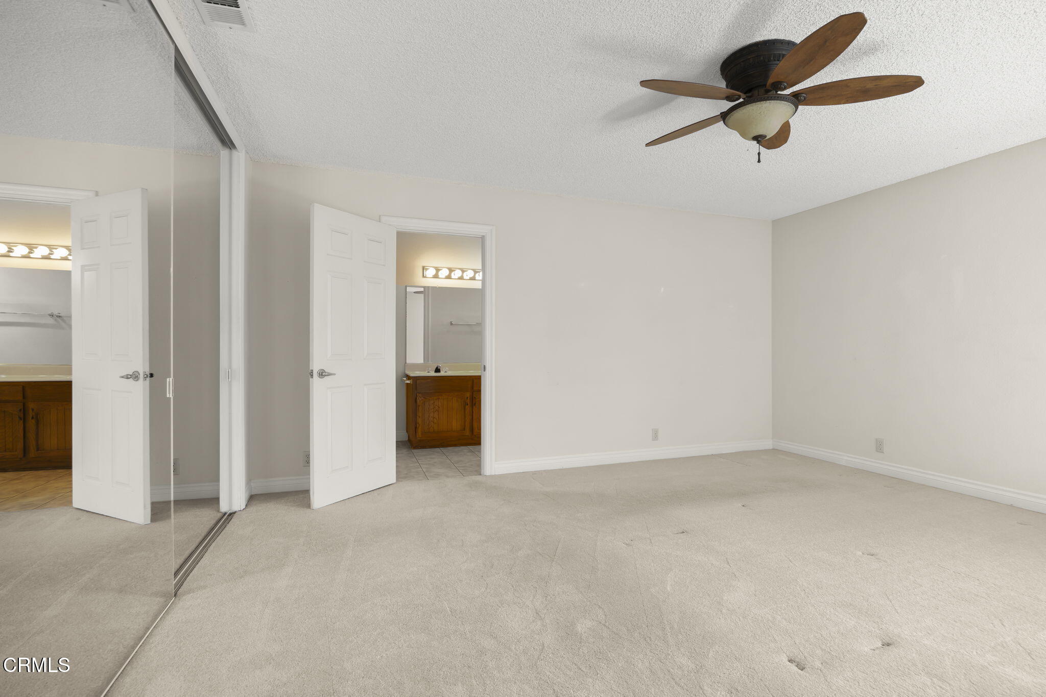 2220 Devonshire Drive Oxnard, CA 93030 - Photo 21 of 35 Master bedroom