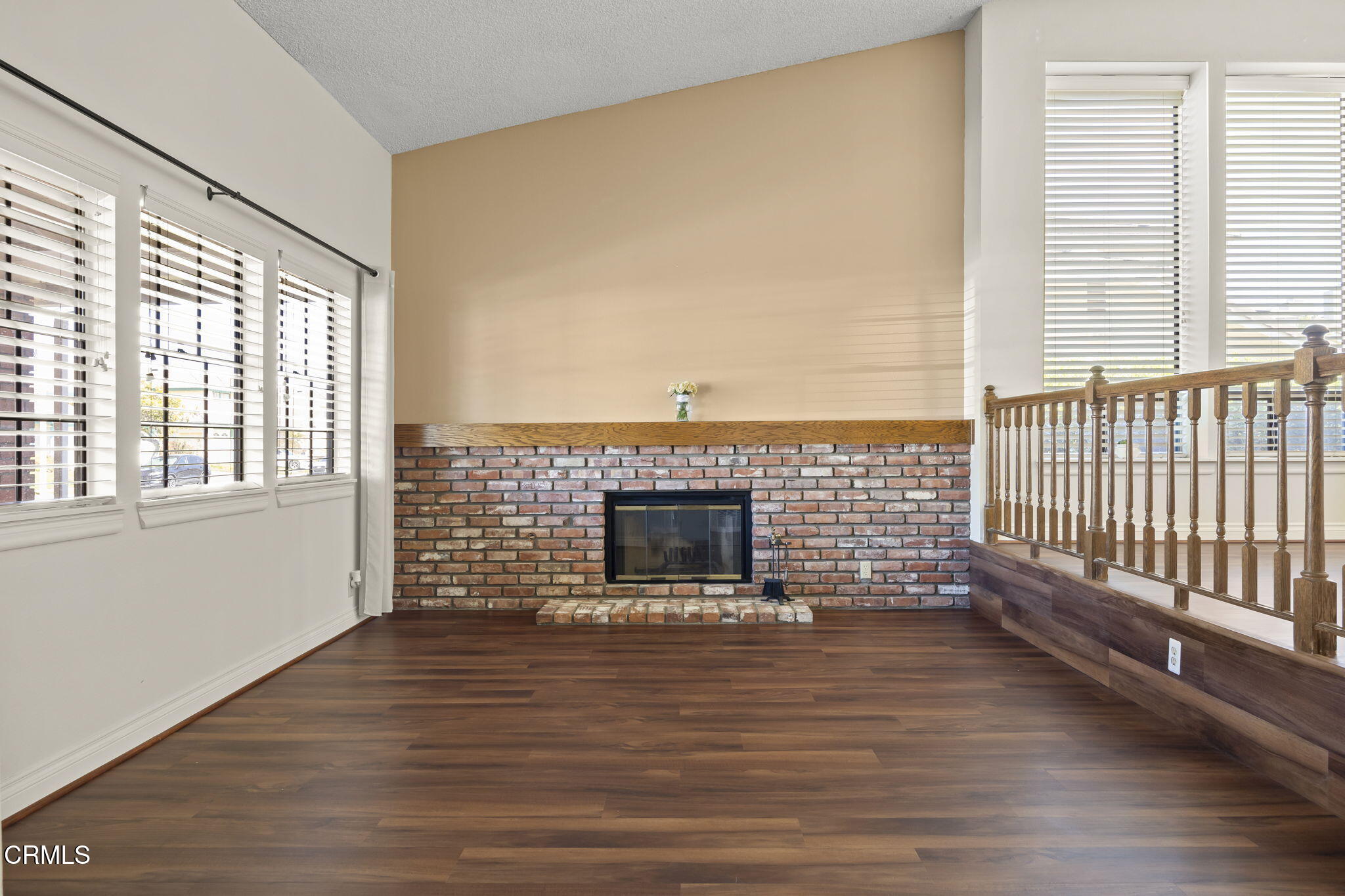 2220 Devonshire Drive Oxnard, CA 93030 - Photo 7 of 35 Front door entry area with fireplace