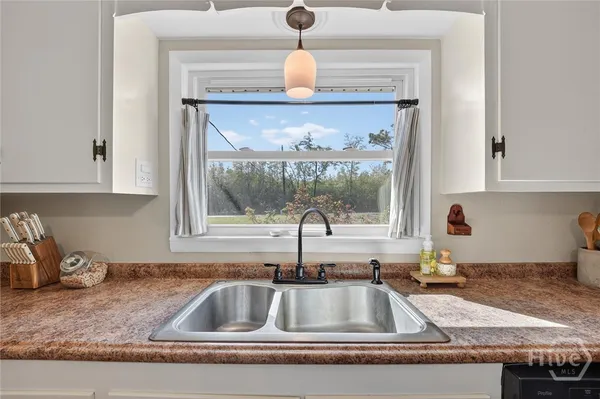 $360,000 | 121 Green Morgan School Road, Springfield, GA 31329