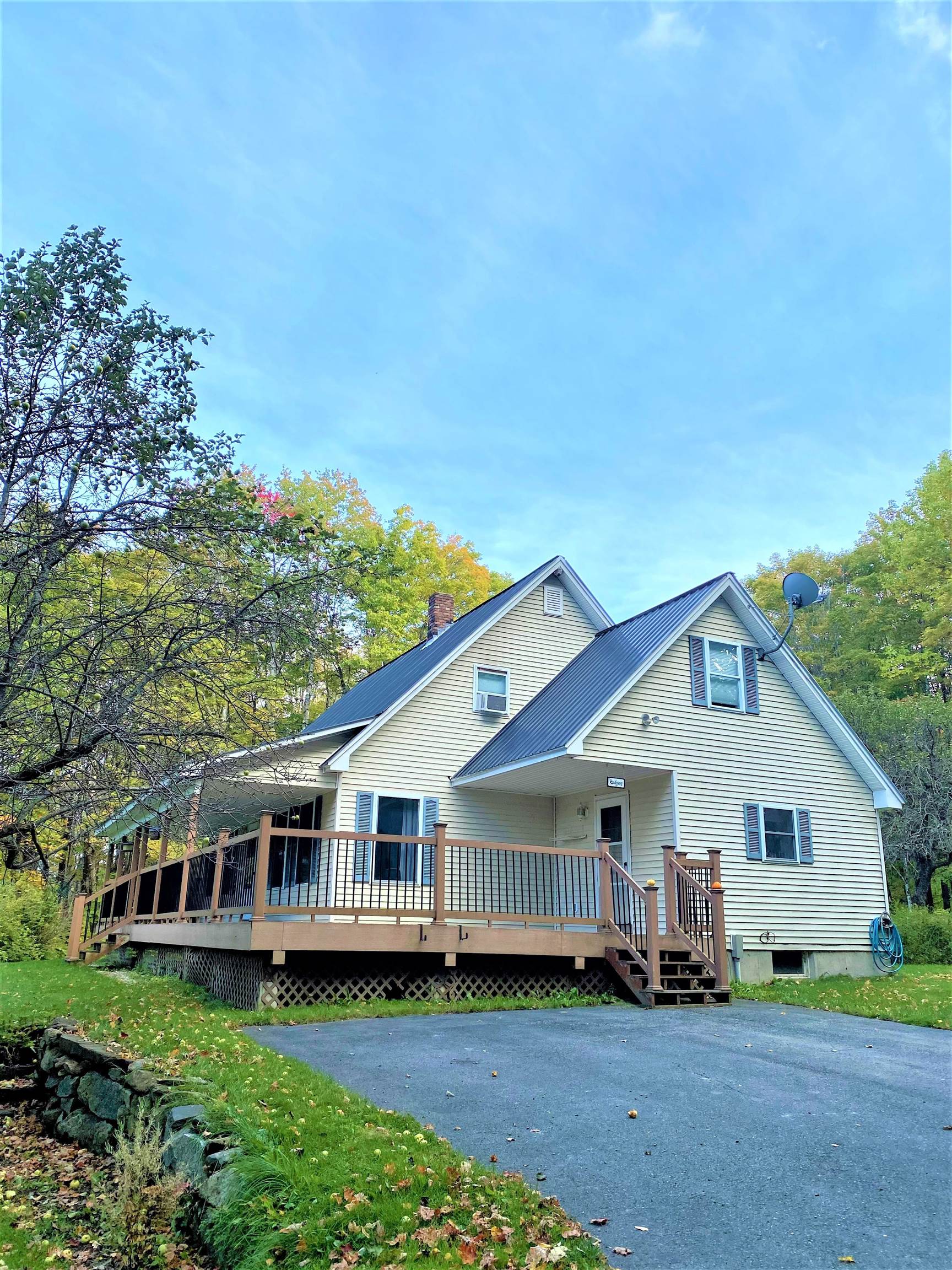 243 Hinman Road Glover, VT 05839 - Photo 2 of 40