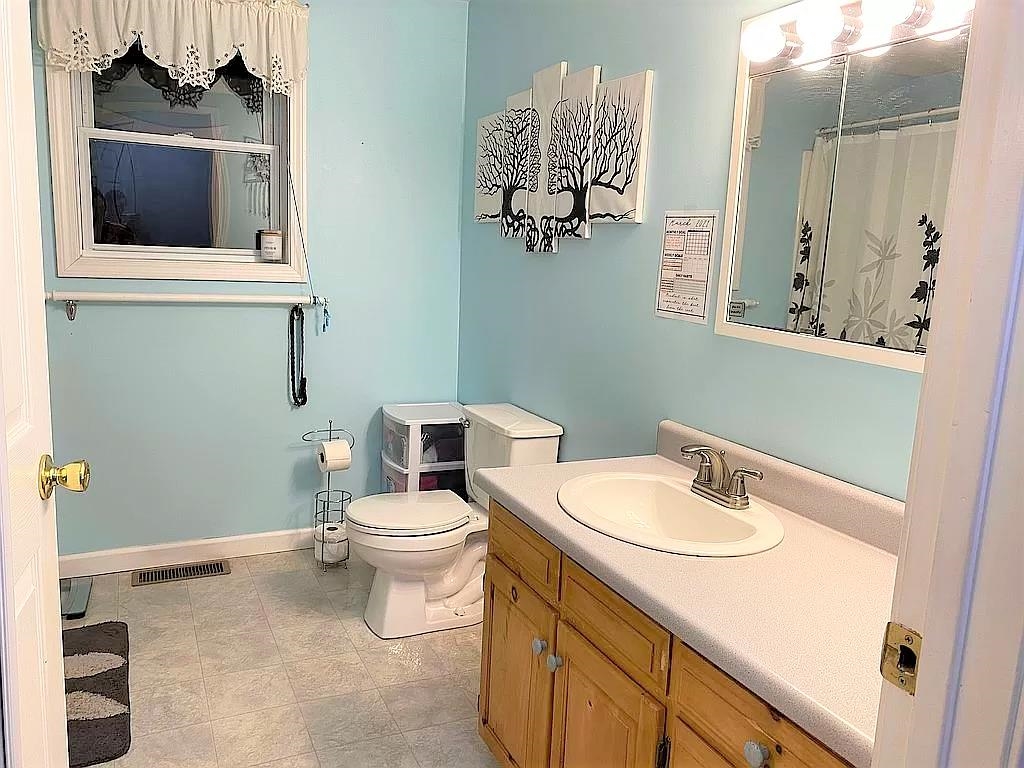 243 Hinman Road Glover, VT 05839 - Photo 22 of 40