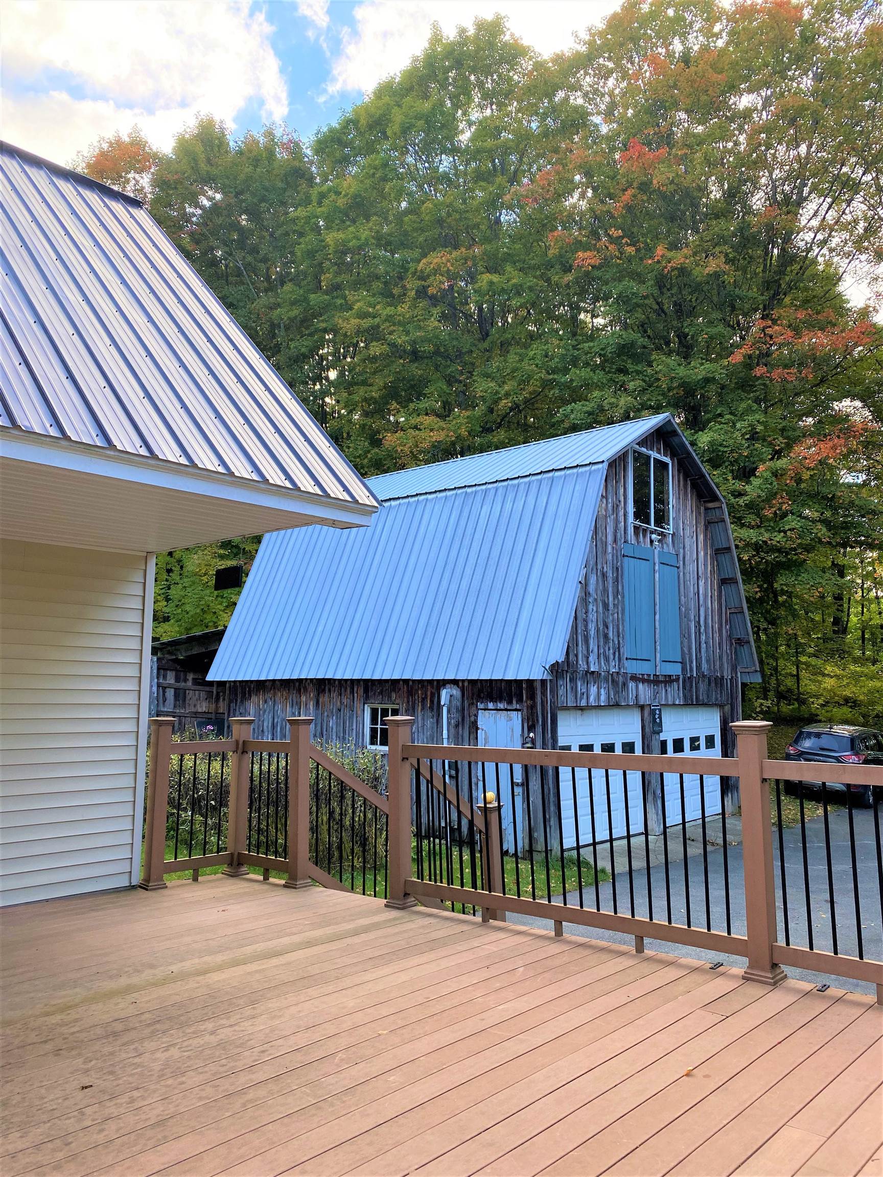 243 Hinman Road Glover, VT 05839 - Photo 5 of 40