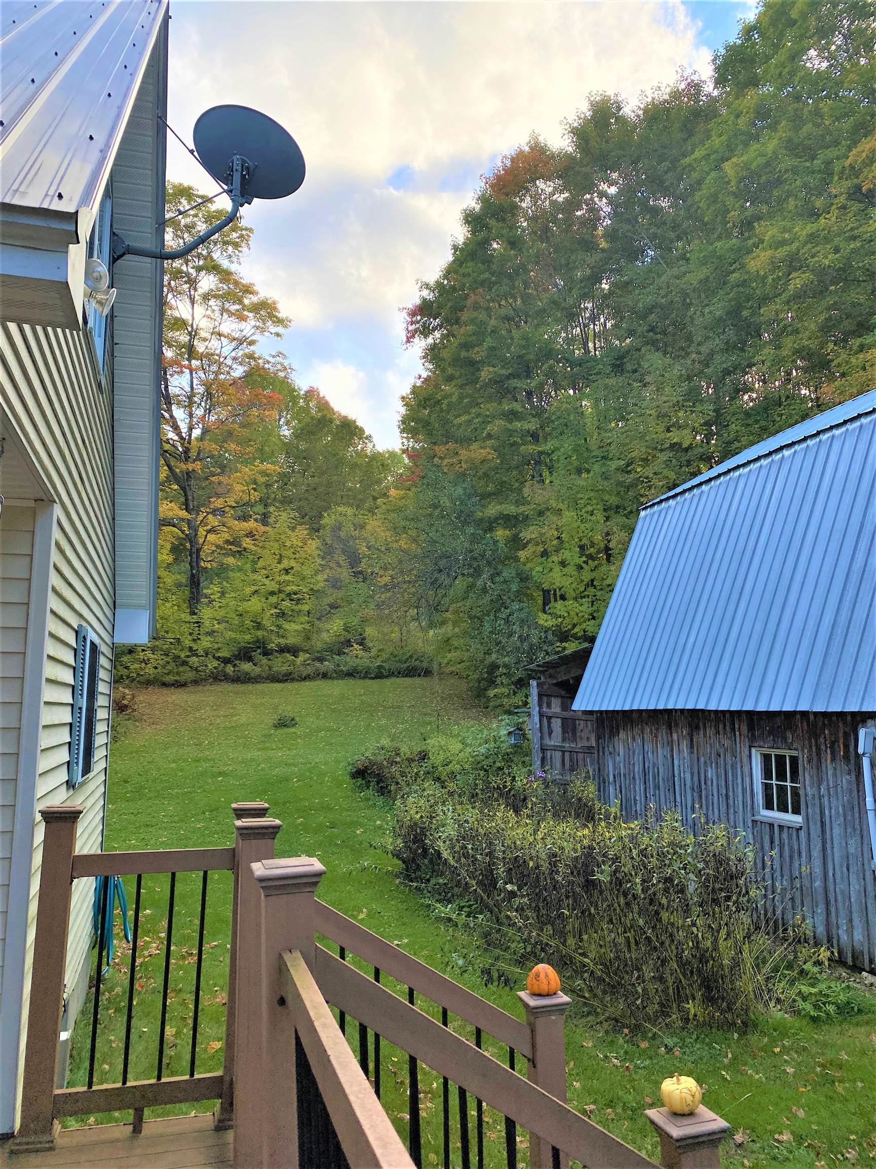 243 Hinman Road Glover, VT 05839 - Photo 6 of 40