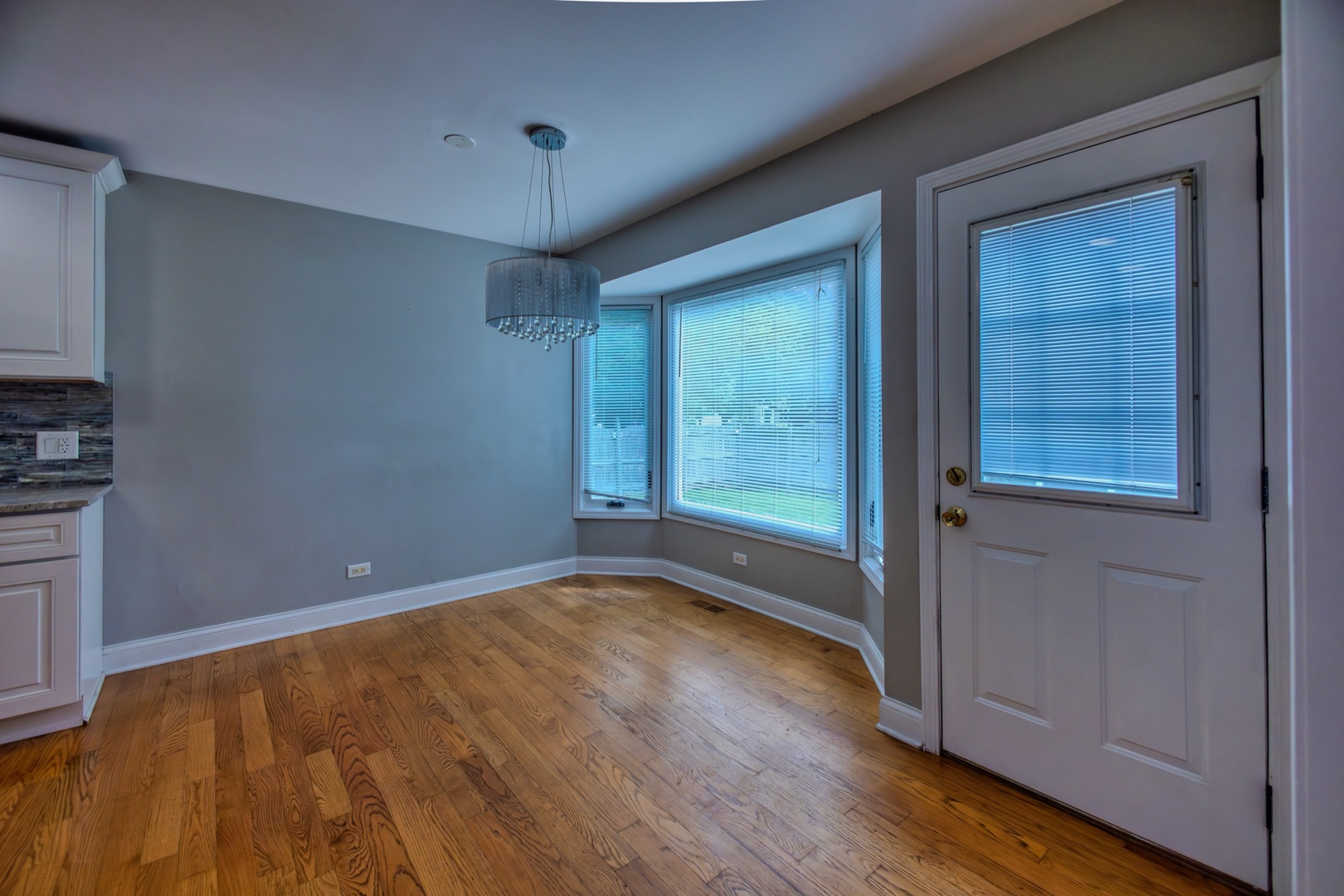 8 Steck Court Bolingbrook, IL 60440 - Photo 8 of 39