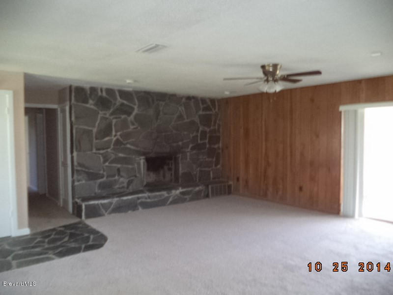 841 Egret Road Cocoa, FL 32926 - Photo 13 of 31 841 Fireplace