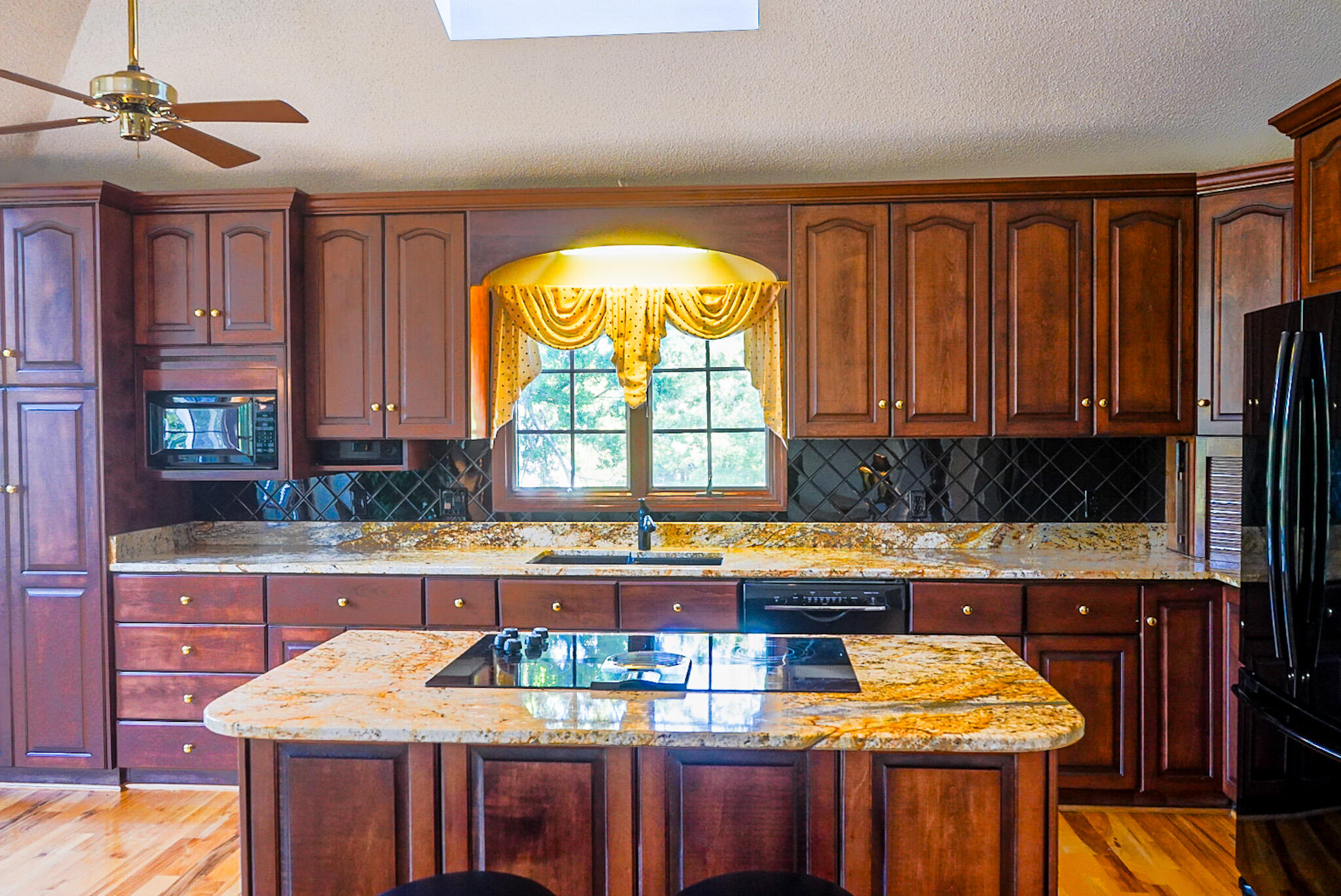 409 Serenity Cove McCormick, SC 29835 - Photo 42 of 65 kitchen
