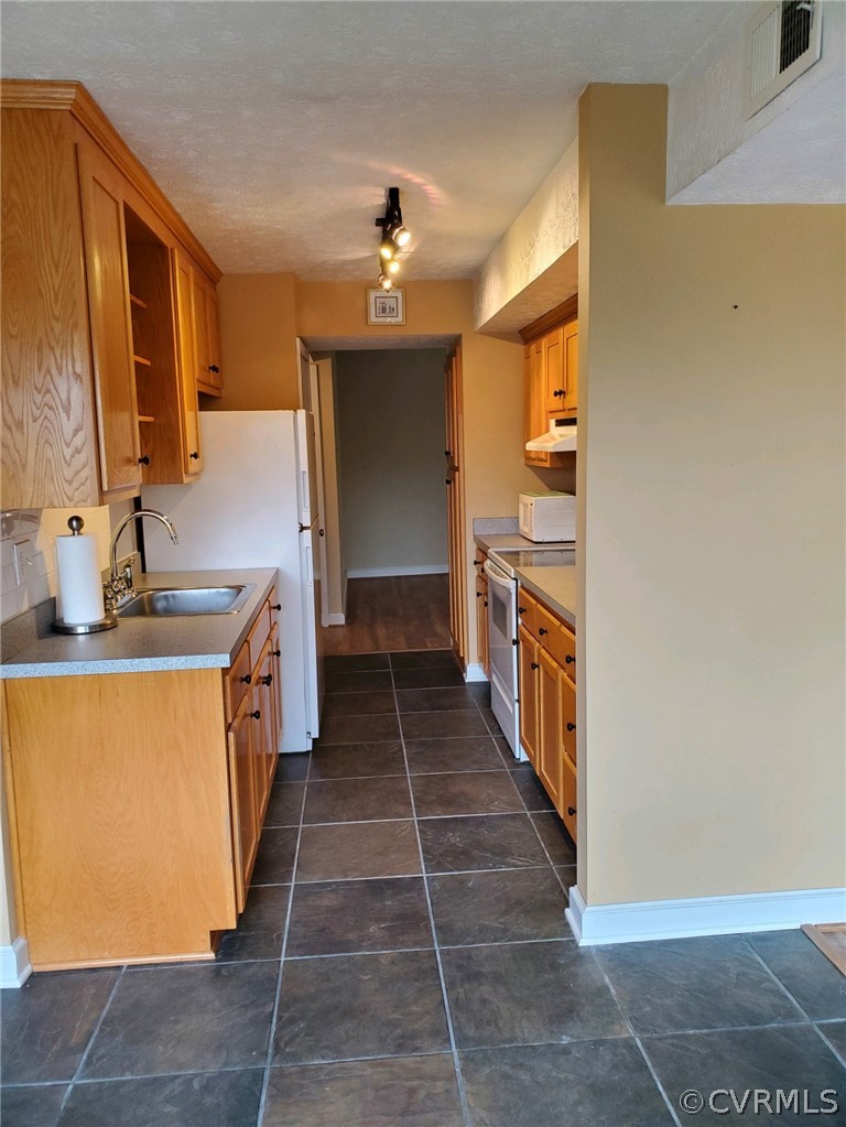 1502 Largo Road, Unit 303 Henrico, VA 23238 - Photo 6 of 17 Gallery Image 6
