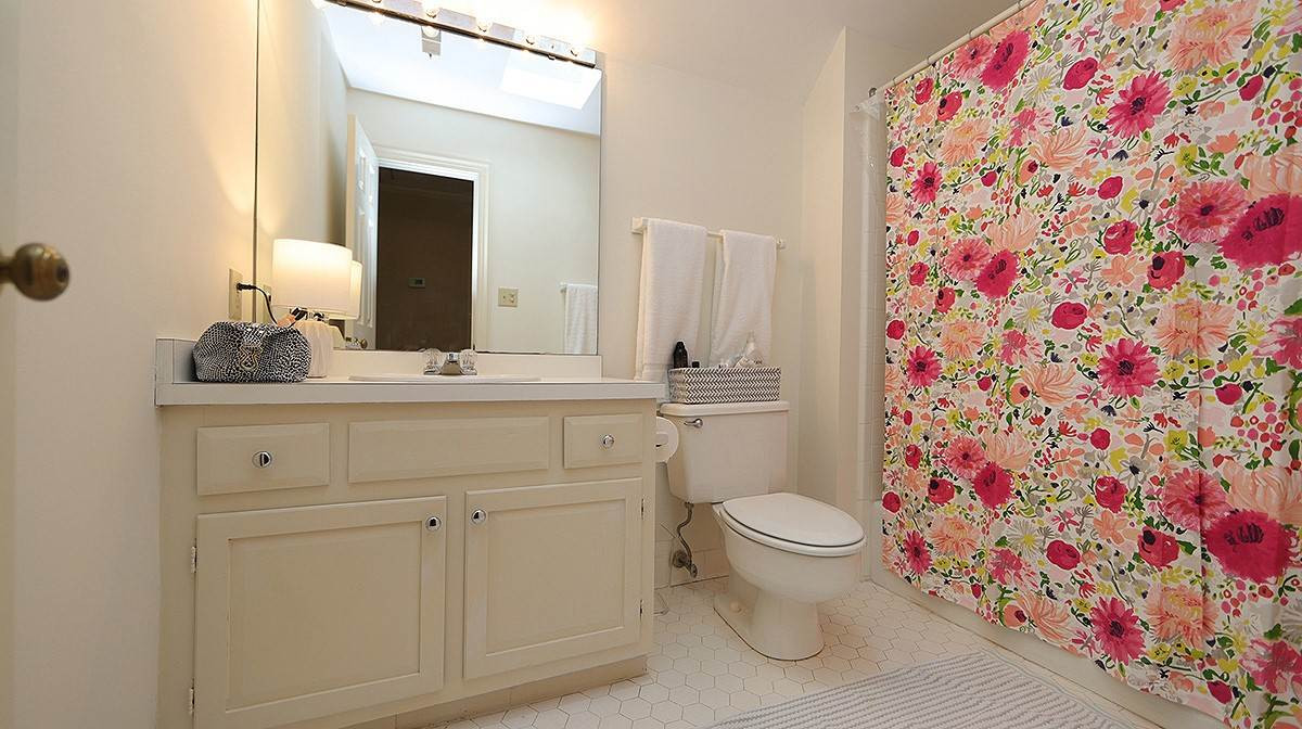 2319 Hales Road Raleigh, NC 27608 - Photo 14 of 20 Photo 14