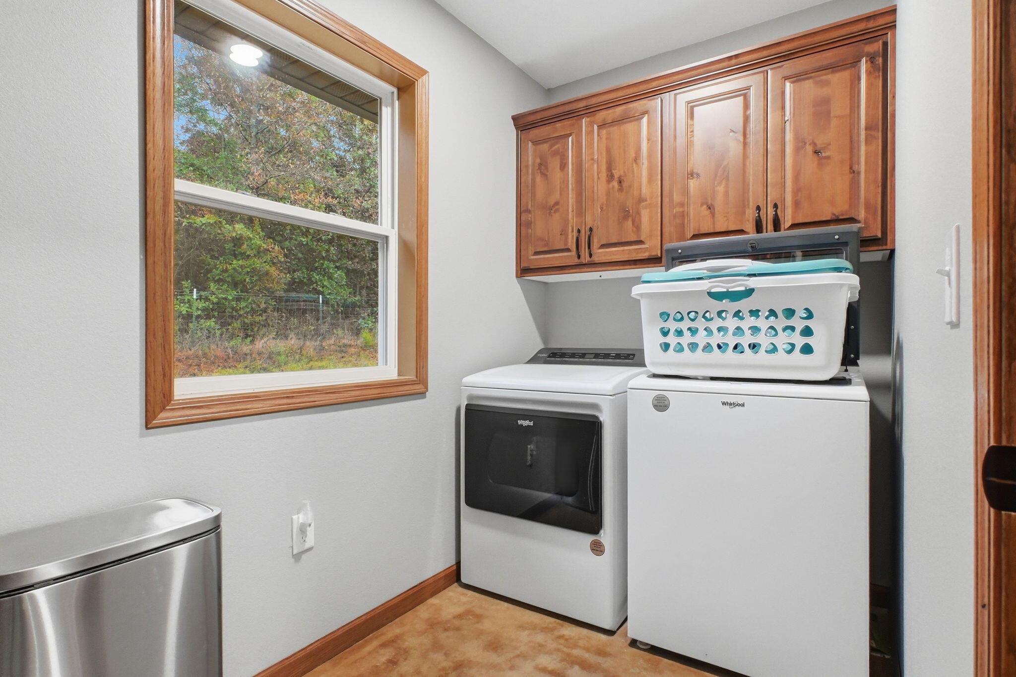 1450 East 340th Road Bolivar, MO 65613 - Photo 38 of 55 Laundry