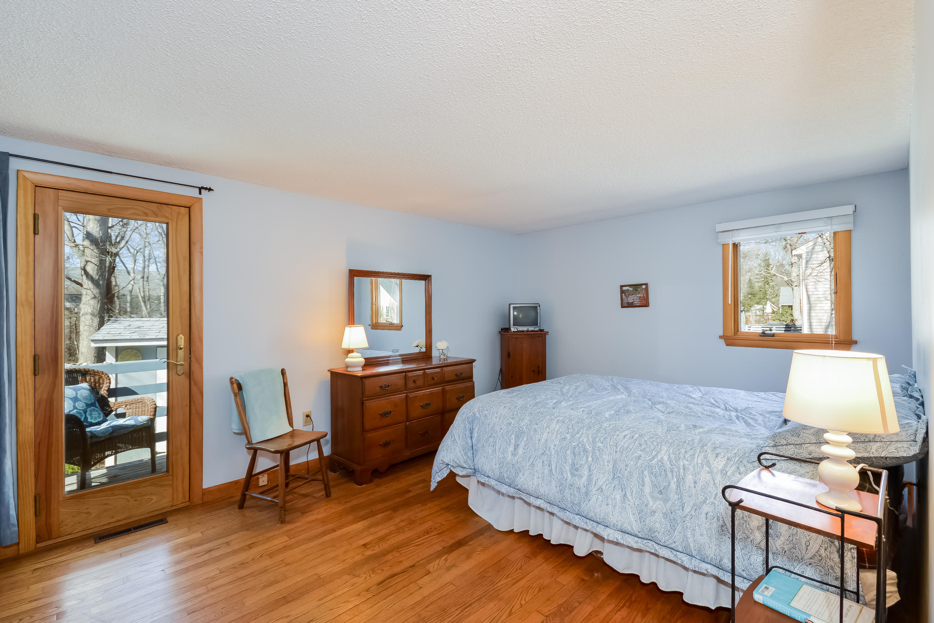 54 Alma Road Falmouth, MA 02540 - Photo 13 of 31 014-Master_Bedroom-5627317-large