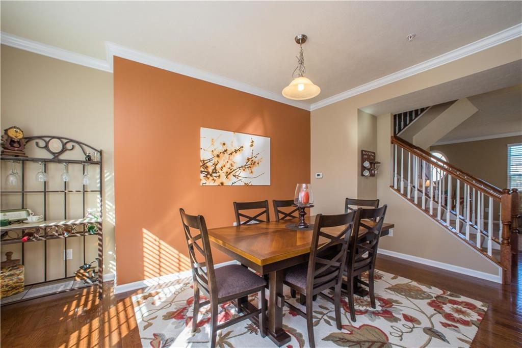 344 Maple Ridge Drive Canonsburg, PA 15317 - Photo 11 of 25 Large dining area