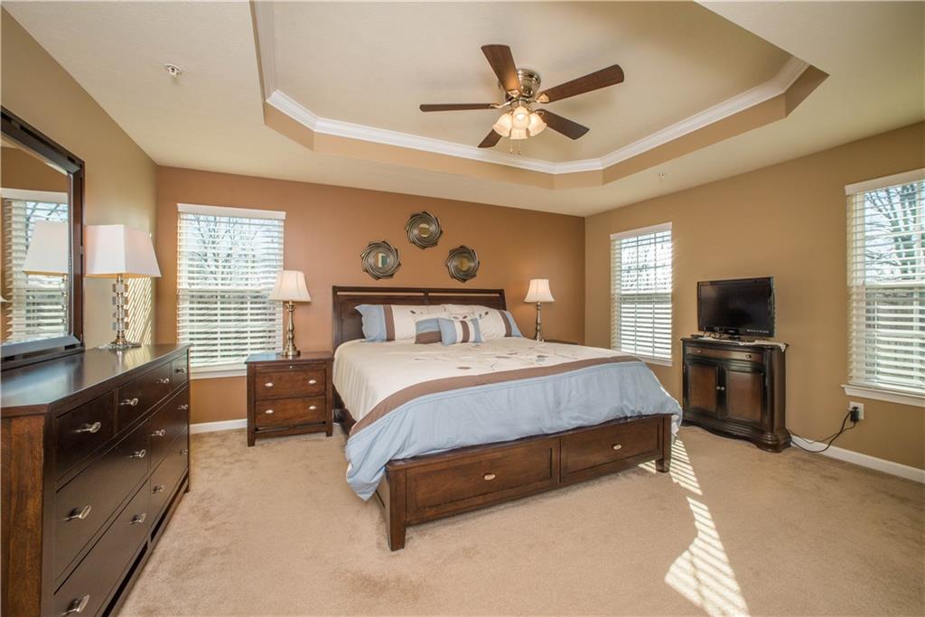 344 Maple Ridge Drive Canonsburg, PA 15317 - Photo 13 of 25 Fabulous owners suite w/ tray ceiling