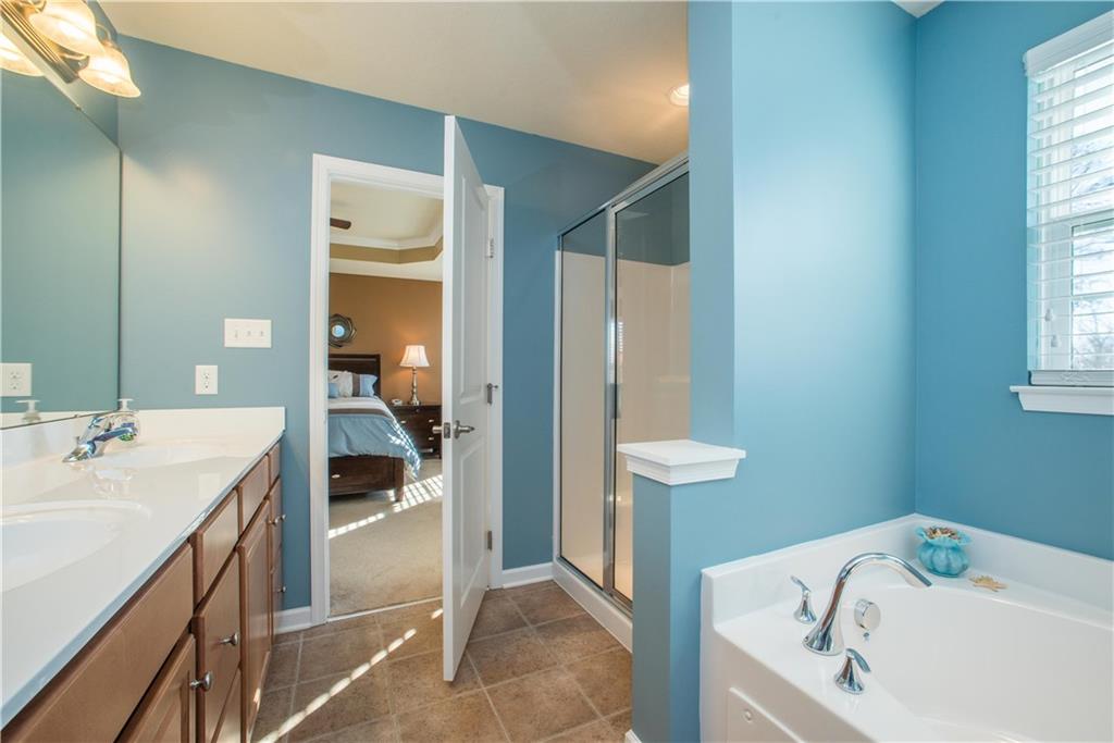 344 Maple Ridge Drive Canonsburg, PA 15317 - Photo 16 of 25 Separate tub and shower