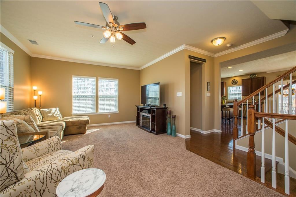344 Maple Ridge Drive Canonsburg, PA 15317 - Photo 3 of 25 Open flow from Family room to kitchen & dining are