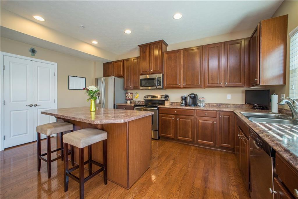 344 Maple Ridge Drive Canonsburg, PA 15317 - Photo 7 of 25 Large center island, double door pantry