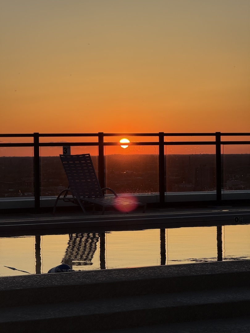 720 West Gordon Terrace, Unit 15N Chicago, IL 60613 - Photo 21 of 22 a view of ocean from a balcony