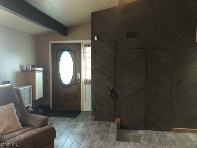 1571 Commodore Road Cleveland, OH 44124 - Photo 15 of 31