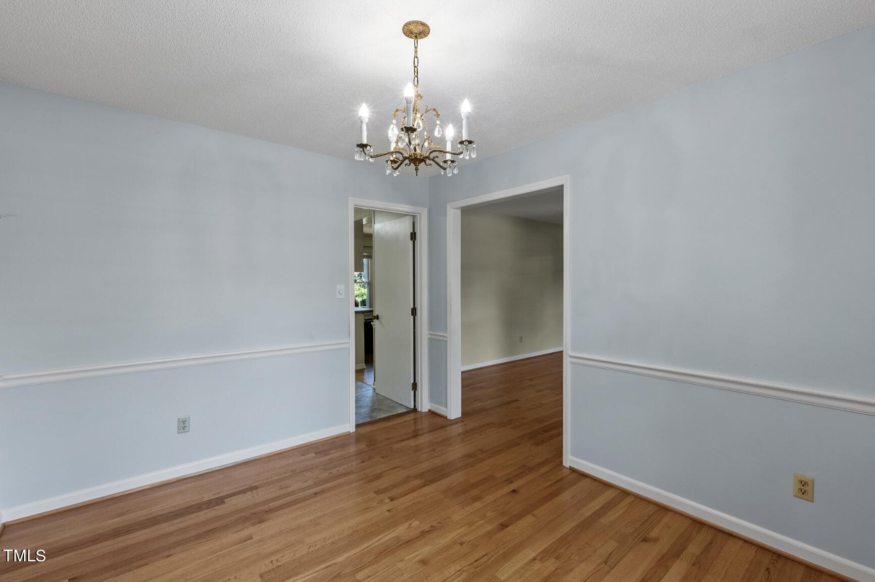 6401 Wrenwood Avenue Raleigh, NC 27607 - Photo 8 of 32 Screenshot 2024-06-12 at 5.00.00 PM