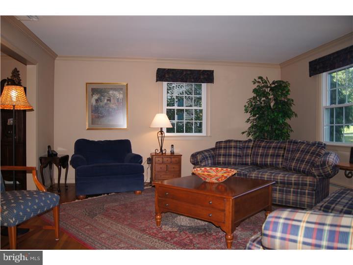 3058 Barnsdale Road Bethlehem, PA 18017 - Photo 6 of 16 Gallery Image 6