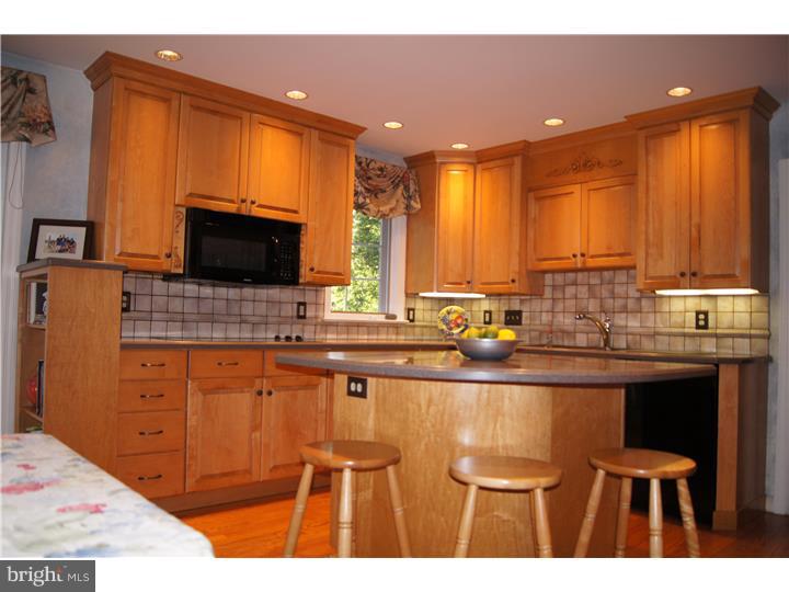 3058 Barnsdale Road Bethlehem, PA 18017 - Photo 7 of 16 Gallery Image 7