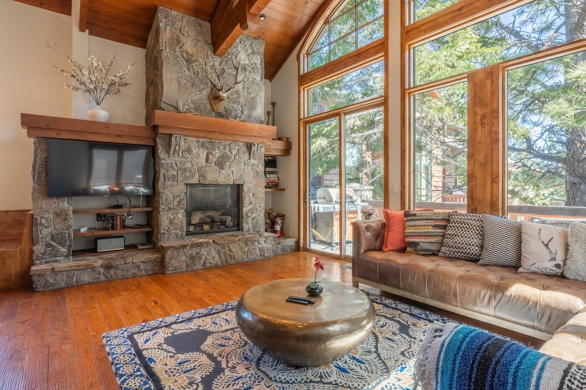 5808 Minaret Road, Unit 8 Mammoth Lakes, CA 93546 - Photo 2 of 57