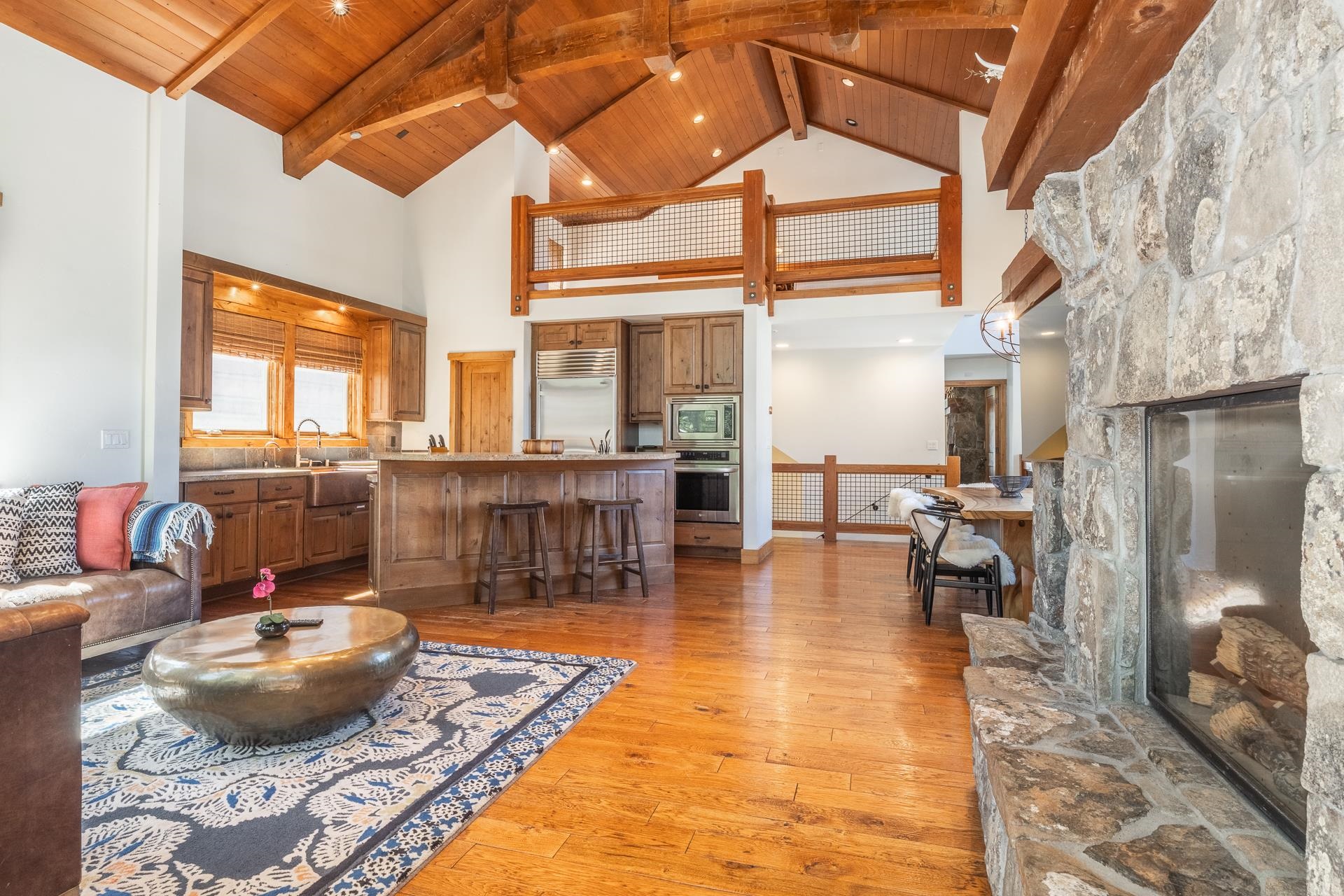 5808 Minaret Road, Unit 8 Mammoth Lakes, CA 93546 - Photo 4 of 57