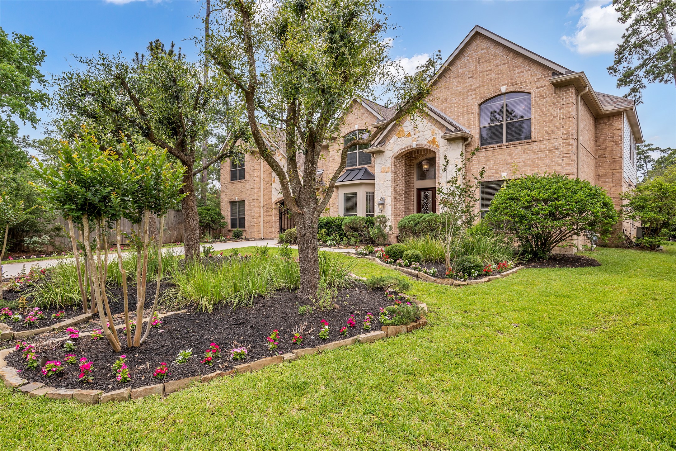 3 Mosaic Point Place Spring, TX 77389 - Photo 8 of 46