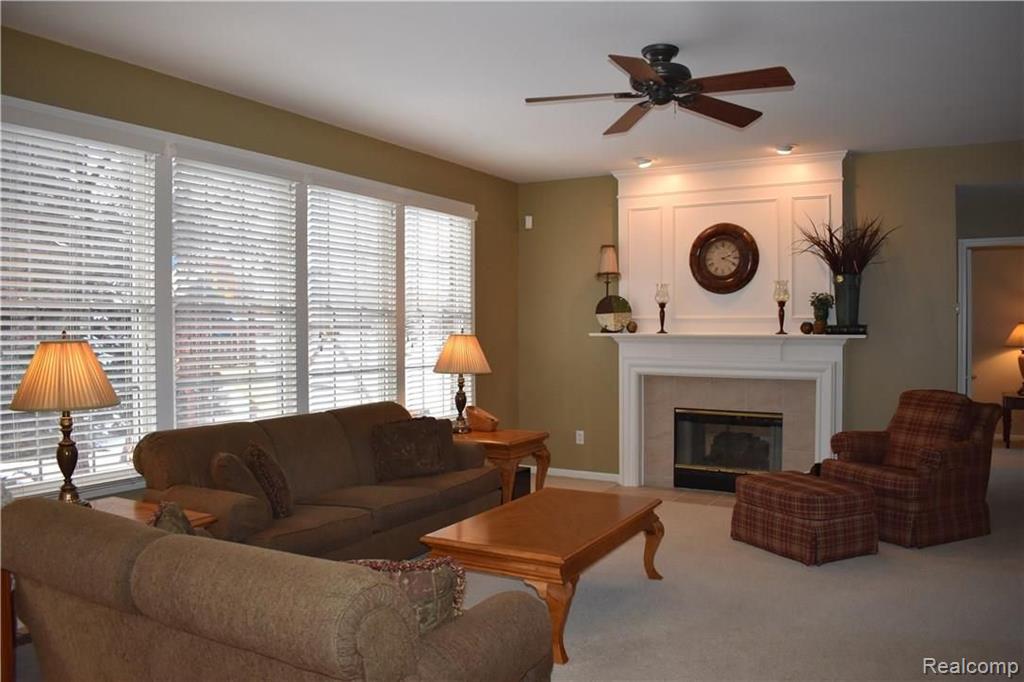 1668 Blushing Court Rochester, MI 48307 - Photo 15 of 34