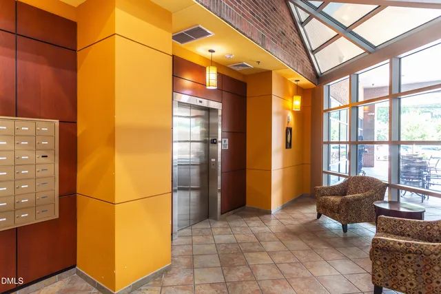 $1,950 | 2608 Erwin Road, Unit 428, Durham, NC 27705