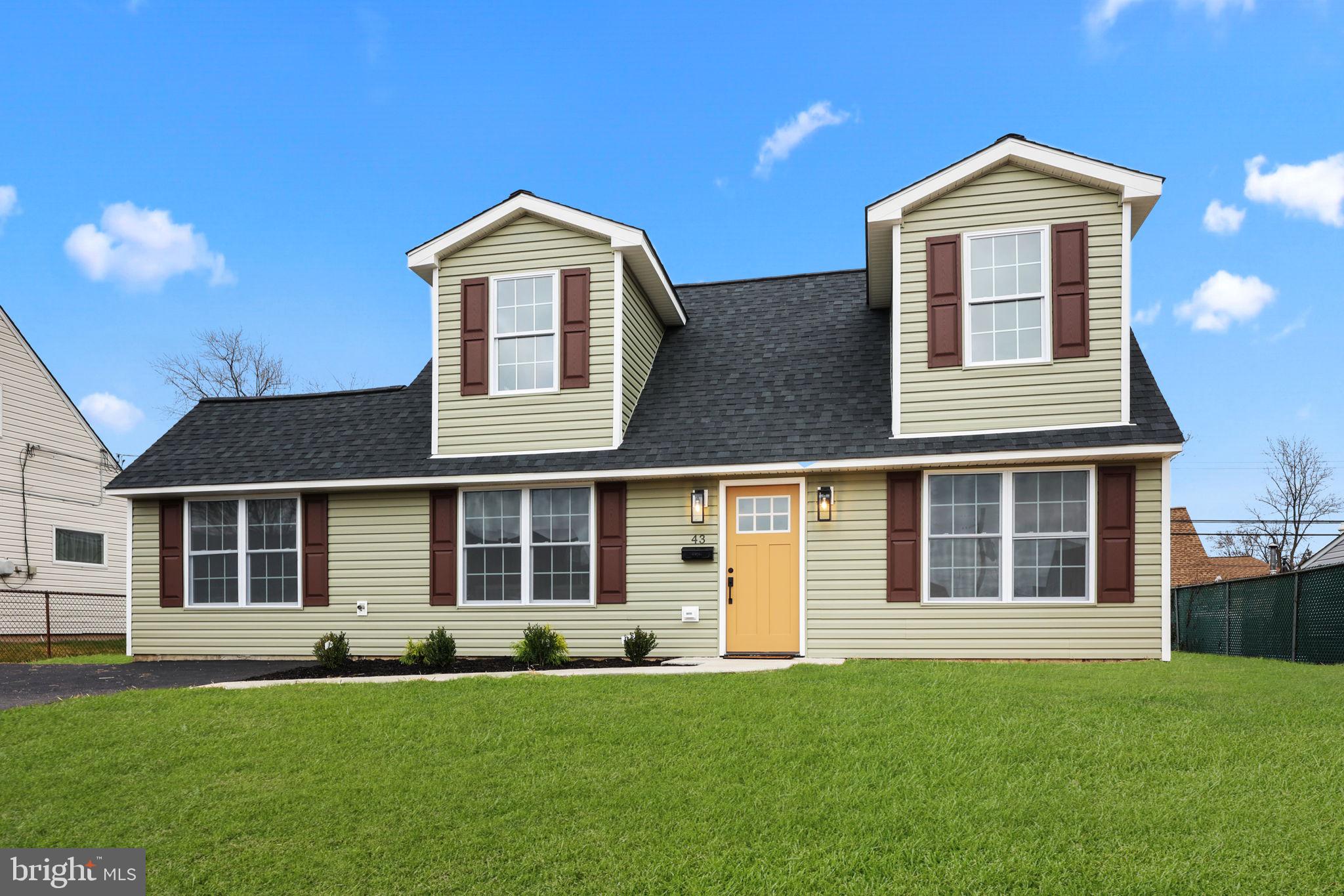 43 Mayflower Road Levittown, PA 19056 - Photo 2 of 38 Gallery Image 2