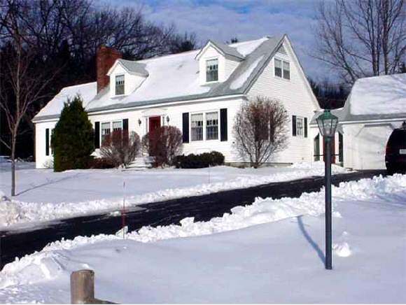 7 Cricket Hill Road Wolfeboro, NH 03894 - Photo 1 of 9 Gallery Image 1