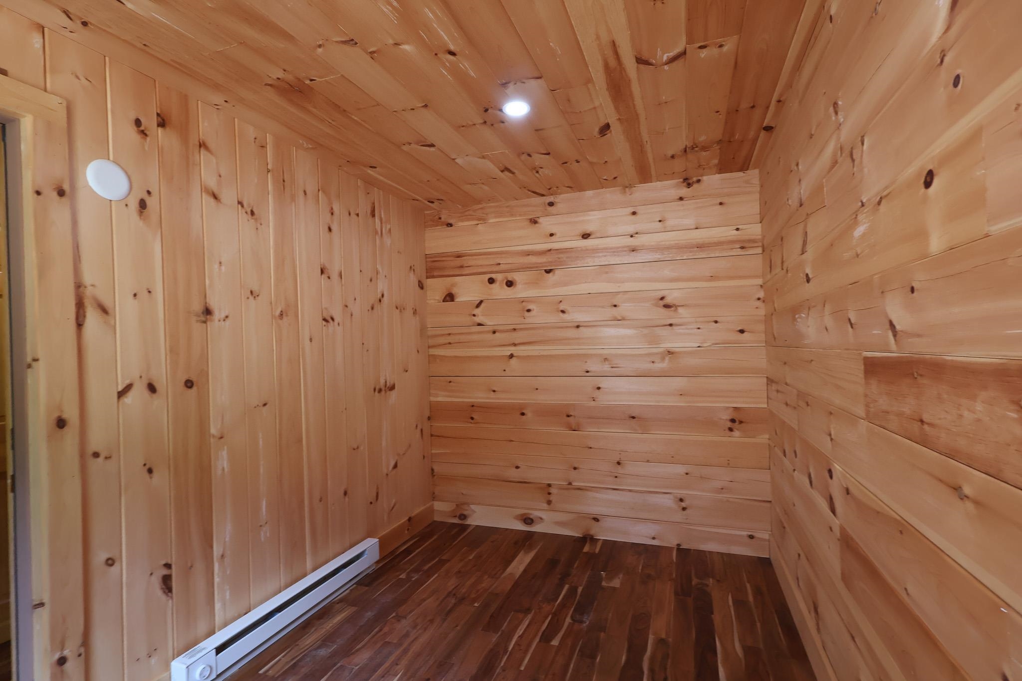 1209 Wildlife Road Hartford, VT 05001 - Photo 20 of 51