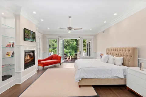 $6,800,000 | 8 Widow Coopers Path, Sag Harbor, NY 11963